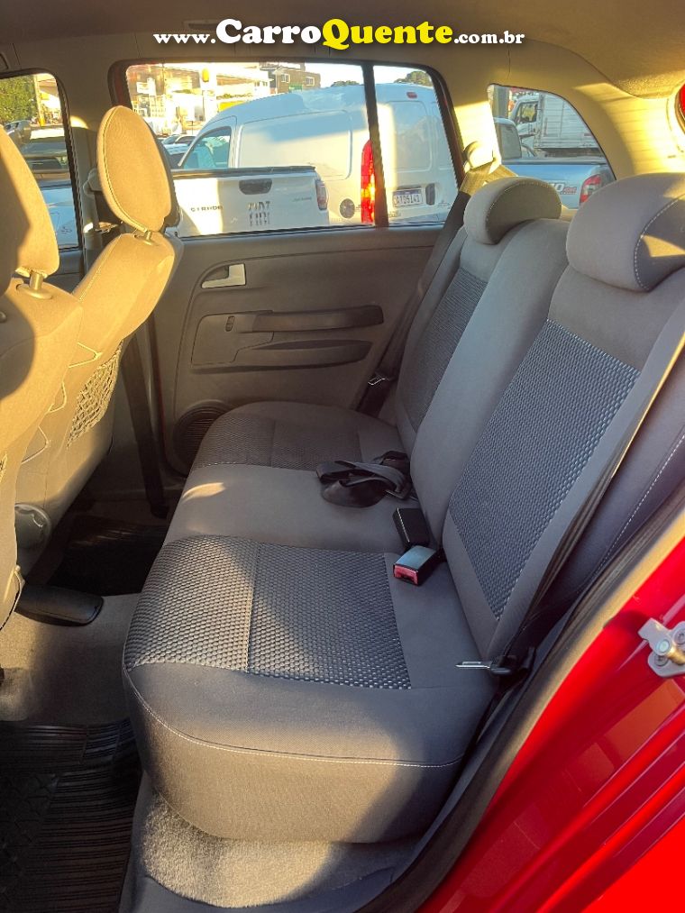 Volkswagen SPACEFOX 1.6 MI ROUTE 8V FLEX 4P MANUAL - Loja
