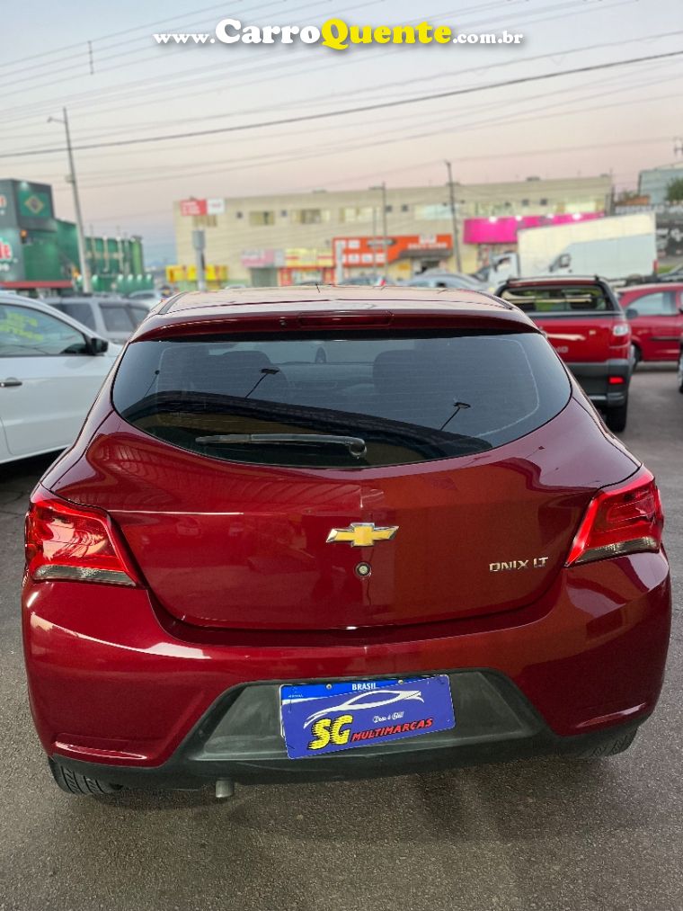 Chevrolet ONIX 1.0 MPFI LT 8V FLEX 4P MANUAL - Loja