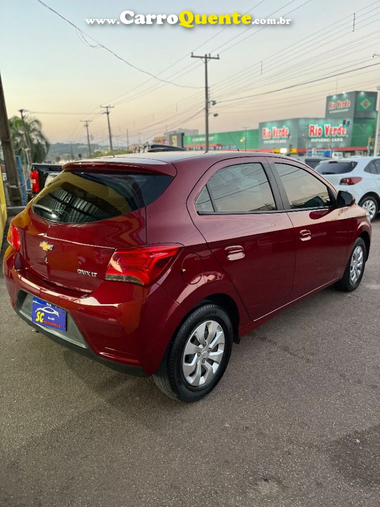 Chevrolet ONIX 1.0 MPFI LT 8V FLEX 4P MANUAL - Loja