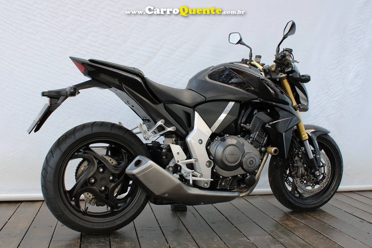 HONDA CB 1000R 2015 - Loja