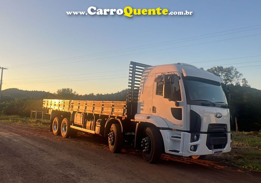 Ford Cargo 2429 CARGO 2429 E 8x2 Turbo 2p - Loja