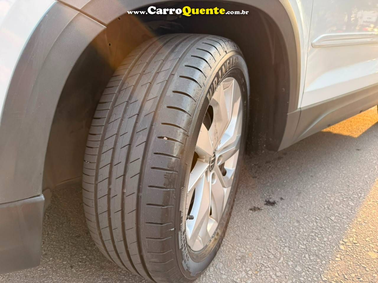 VOLKSWAGEN TAOS 250 TSI COMFORTLINE 2023 - Loja