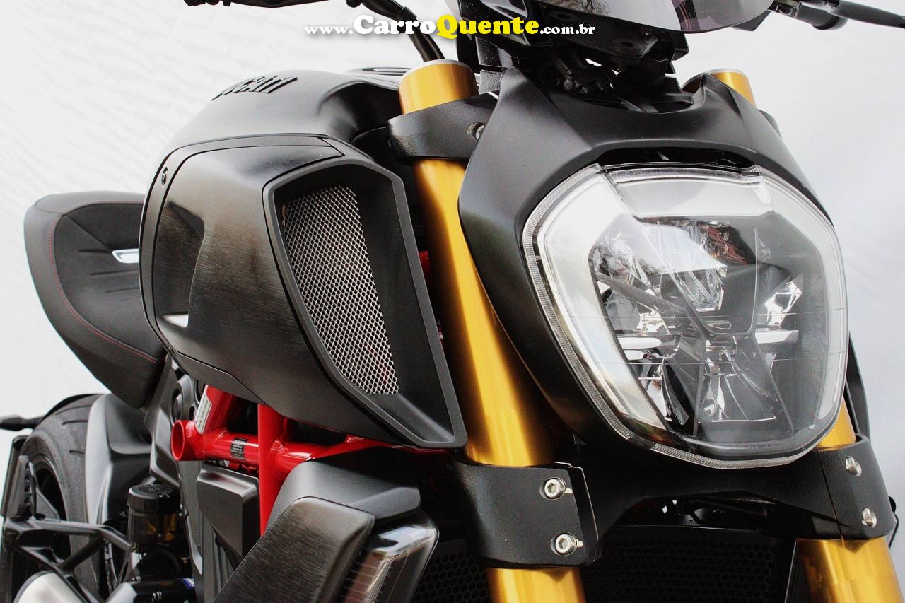 DUCATI DIAVEL 1260 S 2021 - Loja