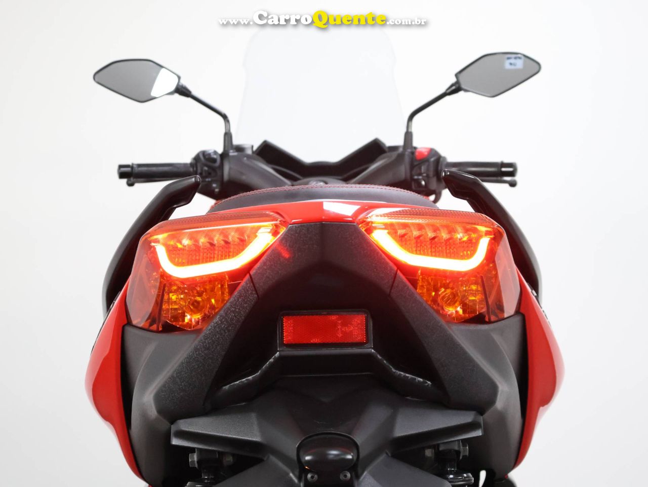 YAMAHA XMAX ABS 2024 - Loja