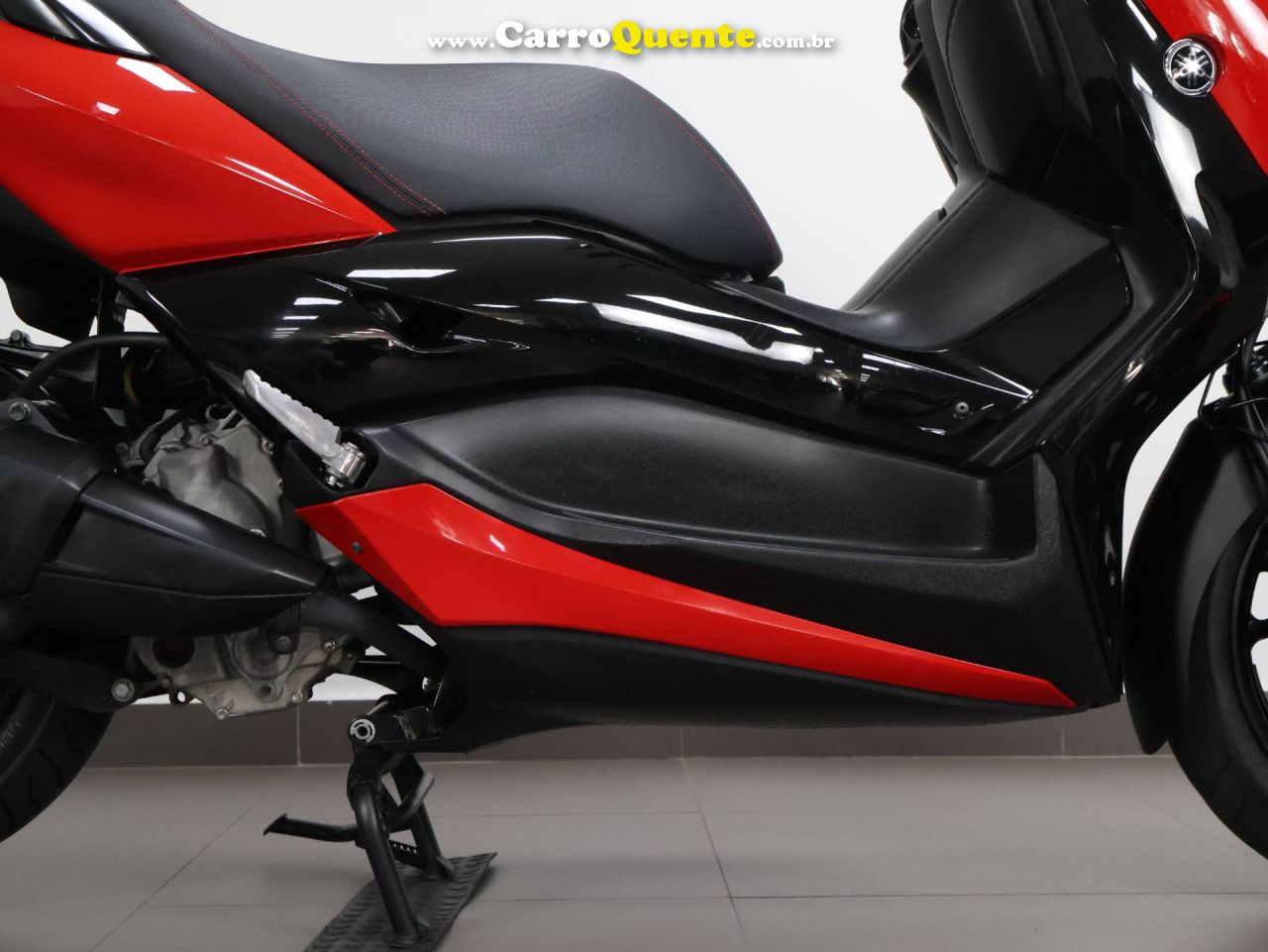 YAMAHA XMAX ABS 2024 - Loja