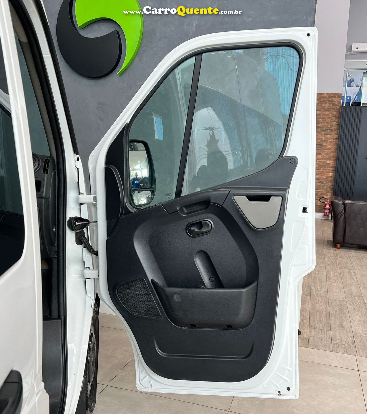 RENAULT MASTER 2.3 DCI MINIBUS EXECUTIVE 16L L3H2 2024 - Loja