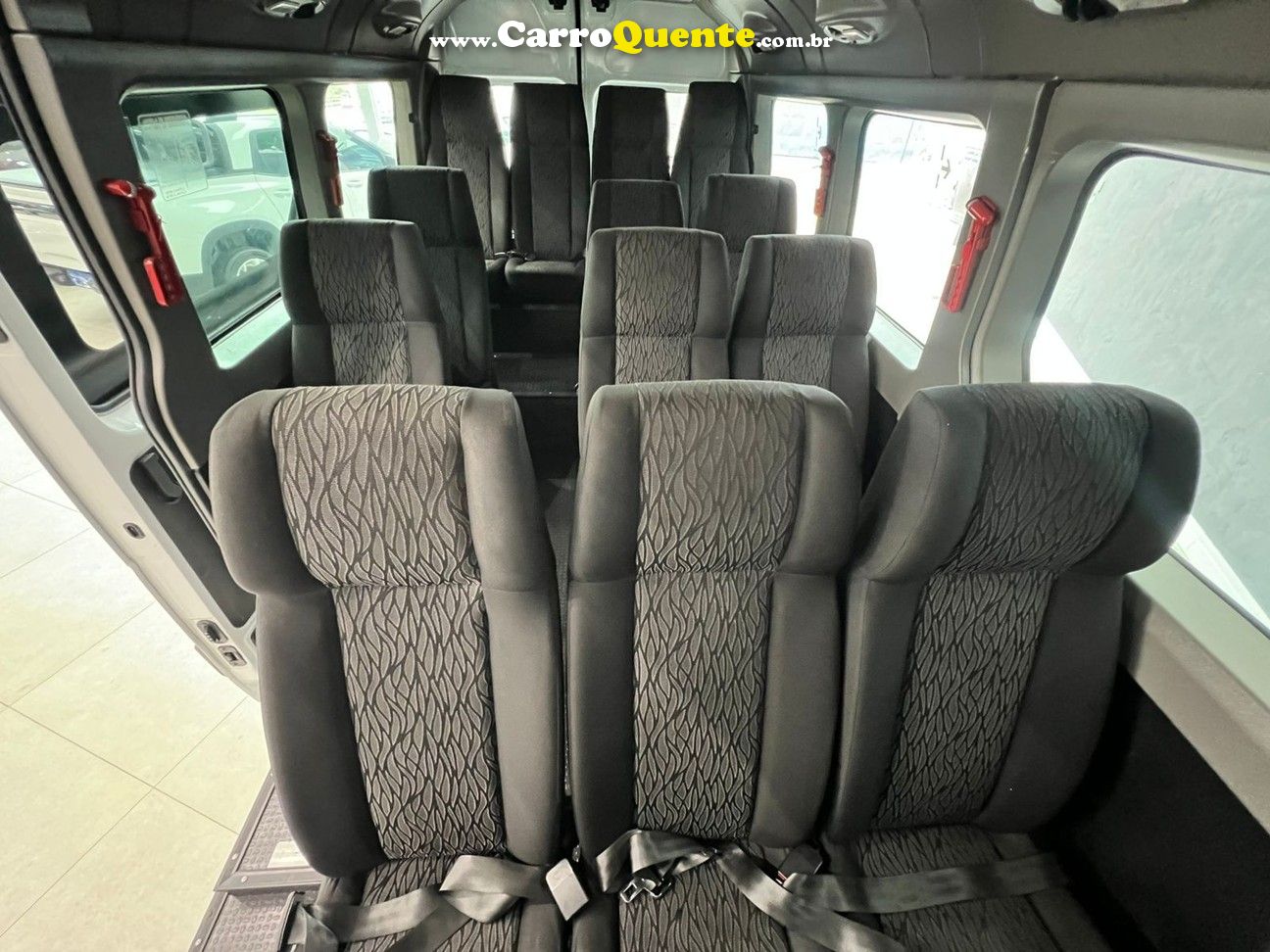 RENAULT MASTER 2.3 DCI MINIBUS EXECUTIVE 16L L3H2 2024 - Loja