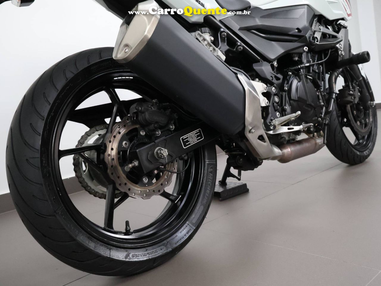 KAWASAKI Z400 ABS 2022 - Loja