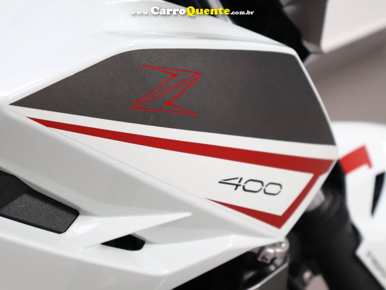 KAWASAKI Z400 ABS 2022 - Loja
