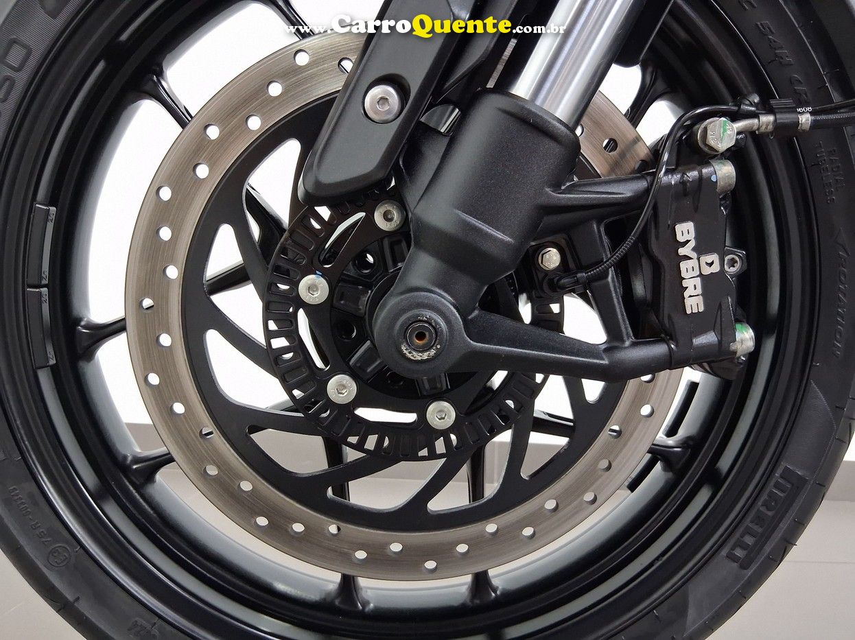 TRIUMPH SPEED 400 2025 - Loja