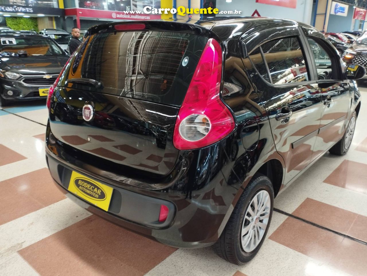 FIAT PALIO 1.4 MPI ATTRACTIVE 8V 2013 - Loja