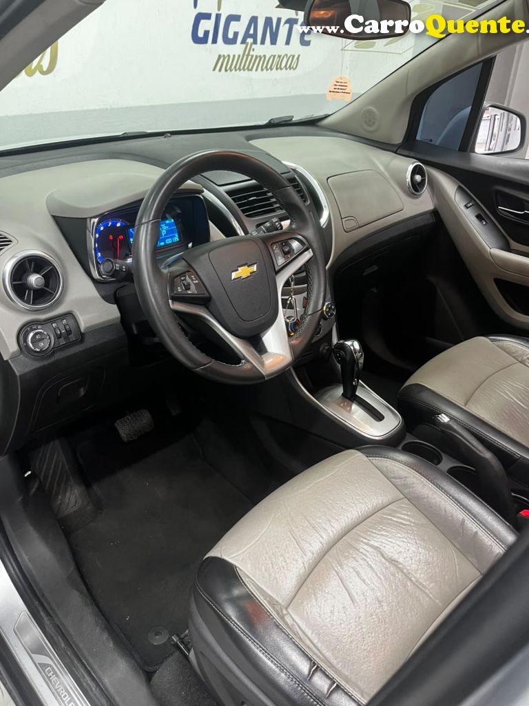 CHEVROLET   TRACKER LTZ 1.8 16V FLEX 4X2 AUT.   PRATA 2015 1.8 FLEX - Loja