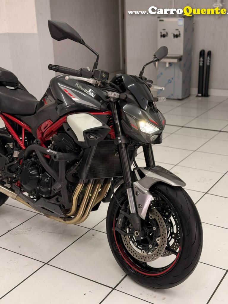KAWASAKI   Z900   CINZA 2026 900cc GASOLINA - Loja
