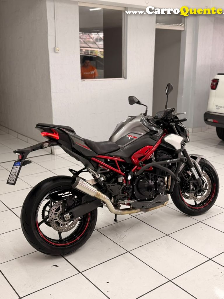 KAWASAKI   Z900   CINZA 2026 900cc GASOLINA - Loja