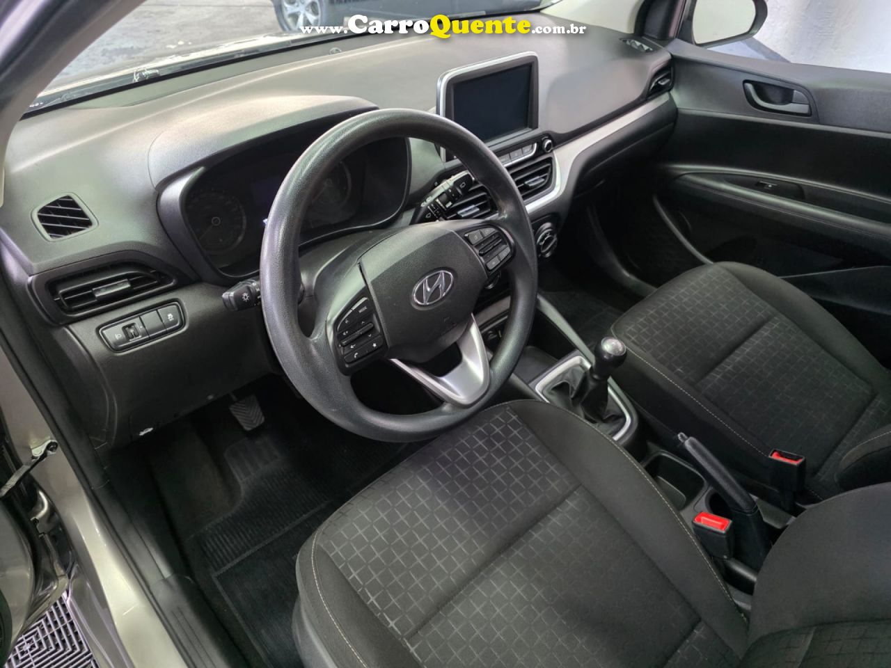 HYUNDAI   HB20 COMF.C.PLUSC.STYLE 1.0 FLEX 12V   PRATA 2025 1.0 FLEX - Loja