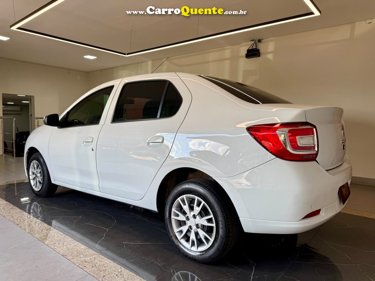 RENAULT   LOGAN ZEN FLEX 1.0 12V 4P MEC.   BRANCO 2024 1.0 FLEX - Loja