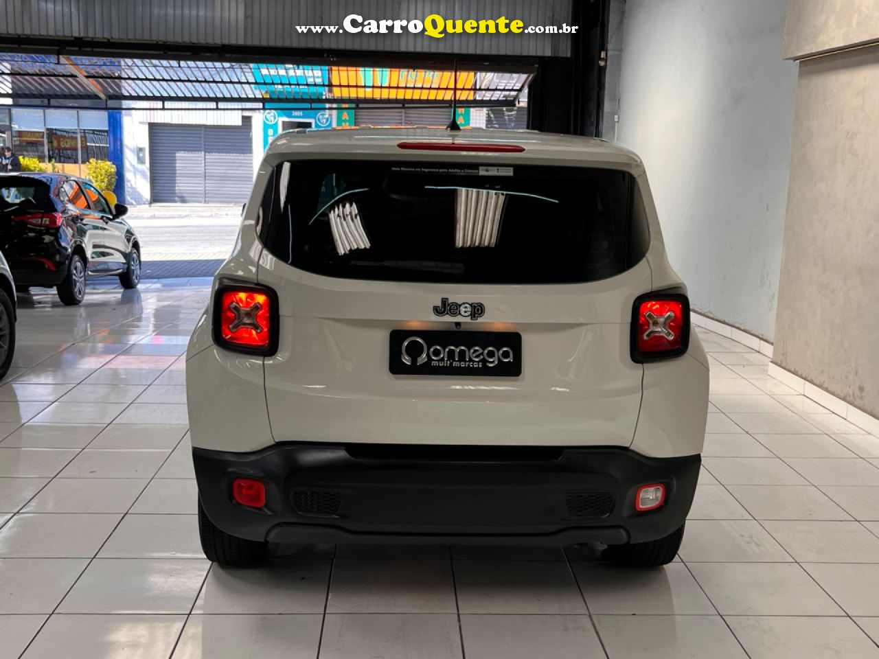 JEEP   RENEGADE1.8 4X2 FLEX 16V AUT.(PCD)   BRANCO 2018 1.8 FLEX - Loja