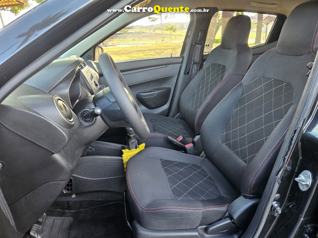 RENAULT   KWID ZEN 1.0 FLEX 12V 5P MEC.   PRETO 2019 1.0 FLEX - Loja