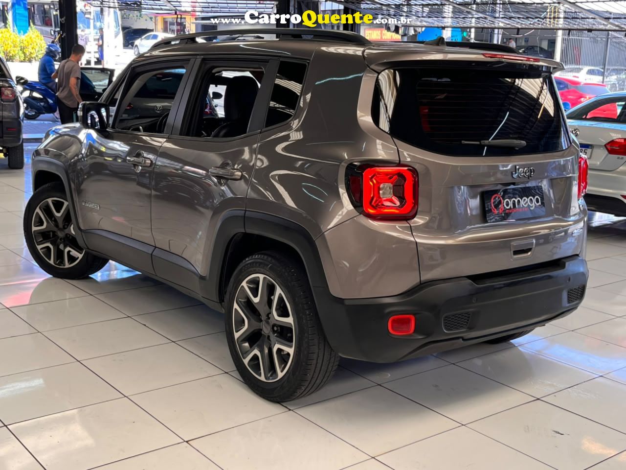 JEEP   RENEGADE LONGITUDE 1.8 4X2 FLEX 16V AUT.   CINZA 2021 1.8 FLEX - Loja