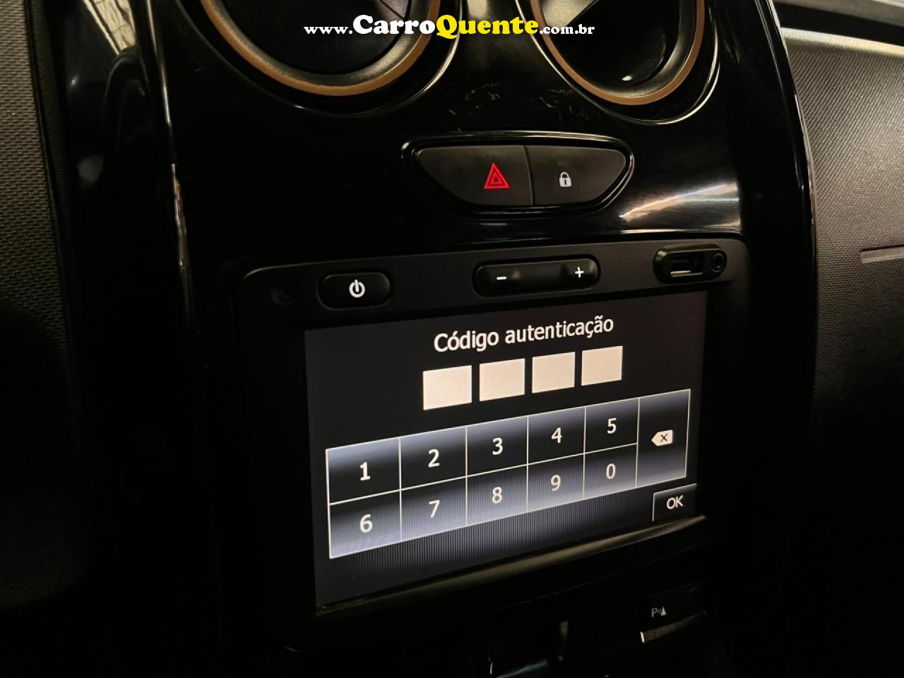 RENAULT   DUSTER DYNAMIQUE 2.0 FLEX 16V AUT.   PRATA 2018 2.0 FLEX - Loja