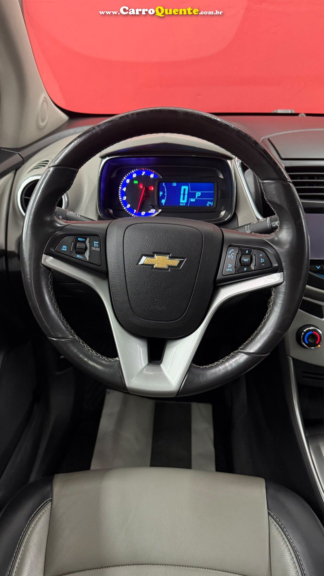 CHEVROLET   TRACKER LTZ 1.8 16V FLEX 4X2 AUT.   VERMELHO 2014 1.8 FLEX - Loja