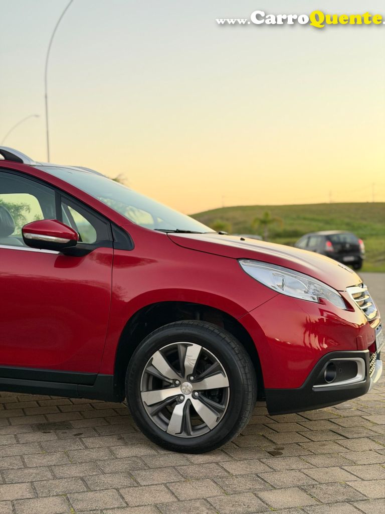 PEUGEOT   2008 GRIFFE 1.6 FLEX 16V 5P AUT.   VERMELHO 2017 1.6 FLEX - Loja