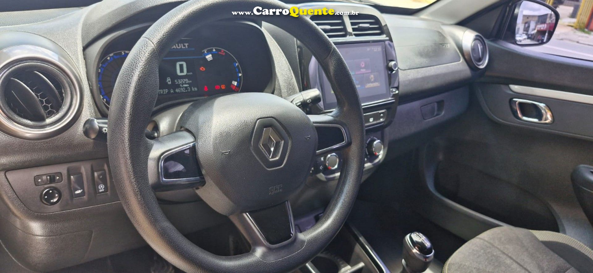 RENAULT   KWID OUTSIDER 1.0 FLEX 12V 5P MEC.   BRANCO 2023 1.0 FLEX - Loja