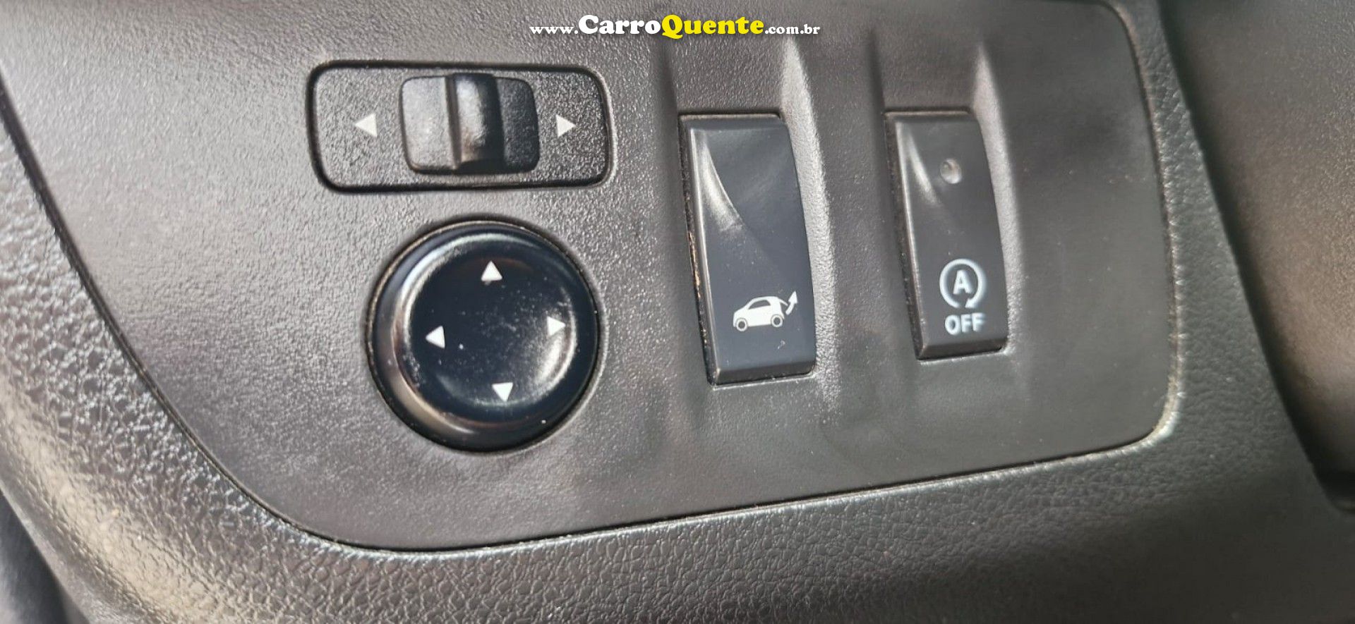 RENAULT   KWID OUTSIDER 1.0 FLEX 12V 5P MEC.   BRANCO 2023 1.0 FLEX - Loja
