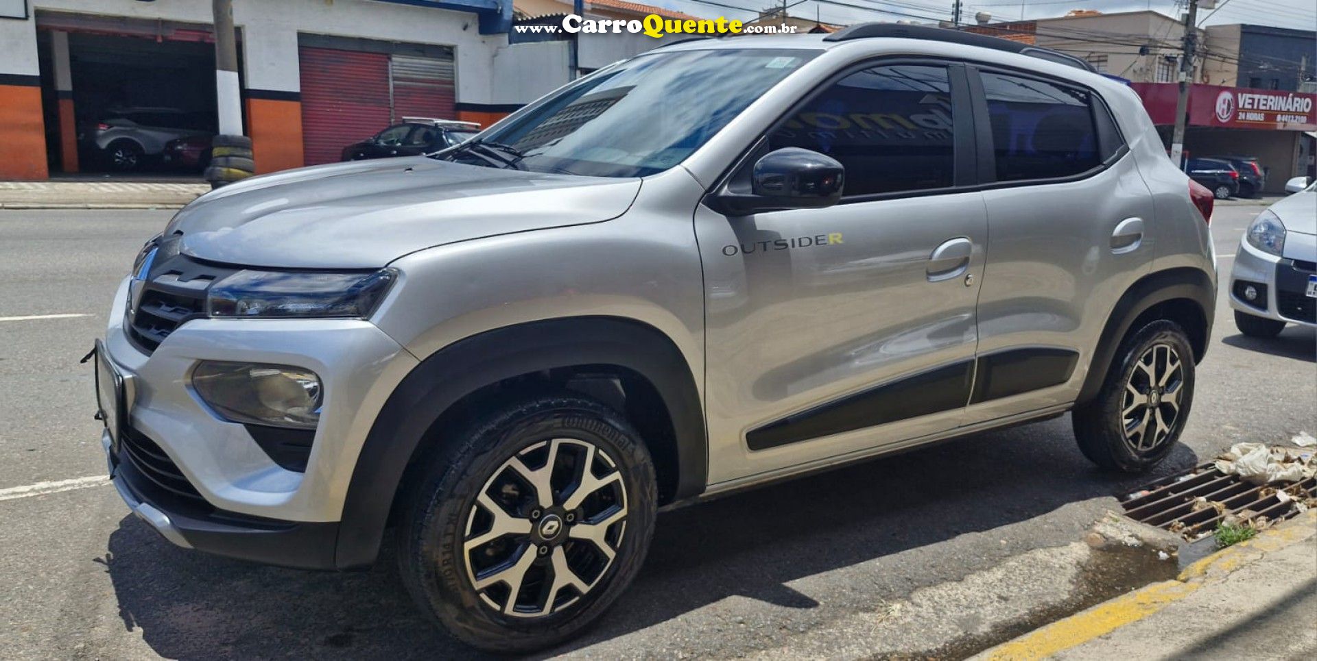 RENAULT   KWID OUTSIDER 1.0 FLEX 12V 5P MEC.   BRANCO 2023 1.0 FLEX - Loja