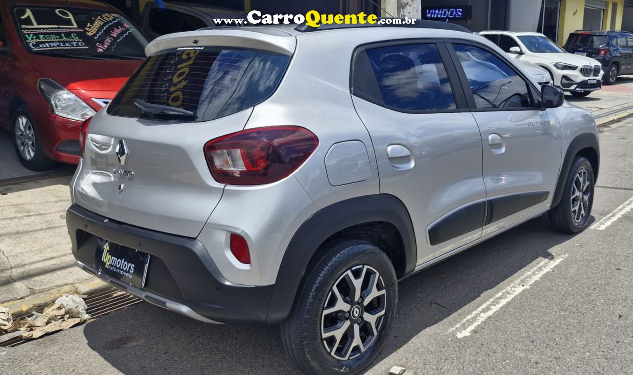 RENAULT   KWID OUTSIDER 1.0 FLEX 12V 5P MEC.   BRANCO 2023 1.0 FLEX - Loja