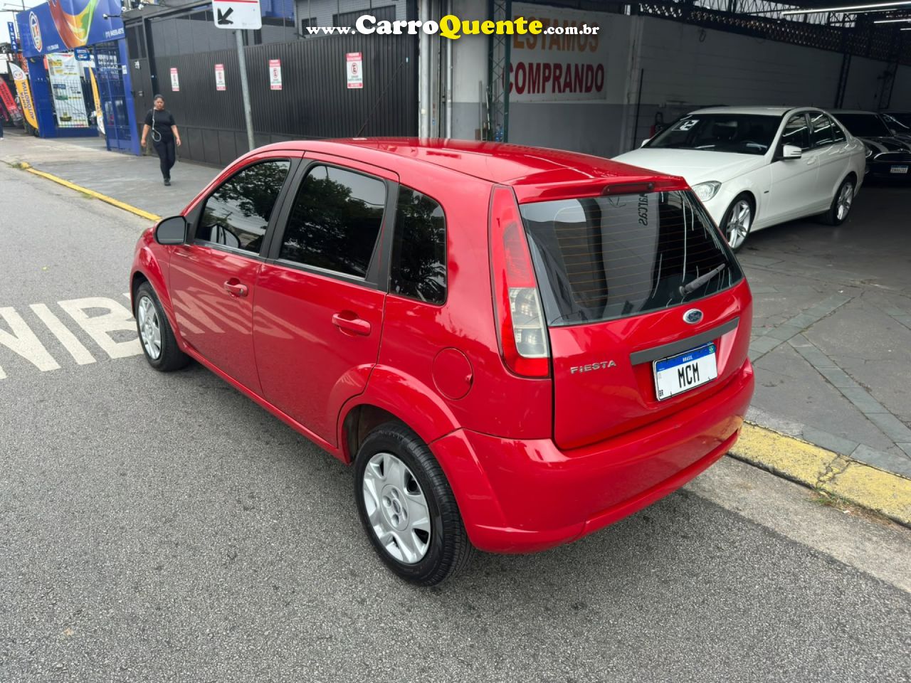 FORD   FIESTA 1.0 8V FLEXCLASS 1.0 8V FLEX 5P   VERMELHO 2013 1.0 FLEX - Loja
