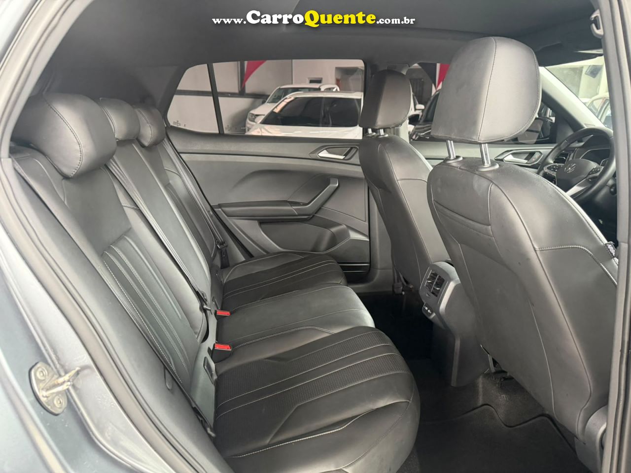 VOLKSWAGEN   T-CROSS HIGHLINE 1.4 TSI FLEX 16V 5P AUT   CINZA 2025 1.4 FLEX - Loja
