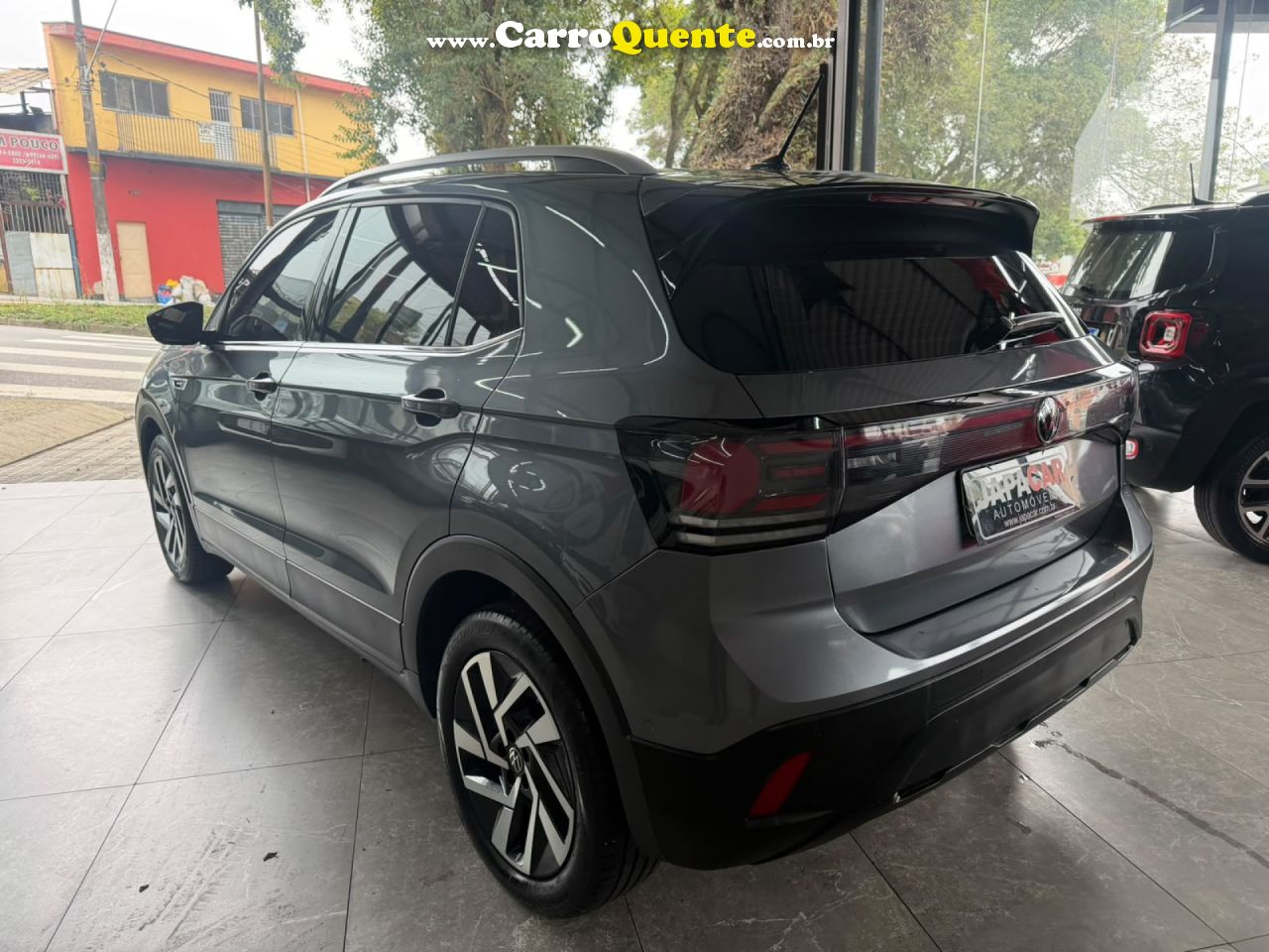 VOLKSWAGEN   T-CROSS HIGHLINE 1.4 TSI FLEX 16V 5P AUT   CINZA 2025 1.4 FLEX - Loja