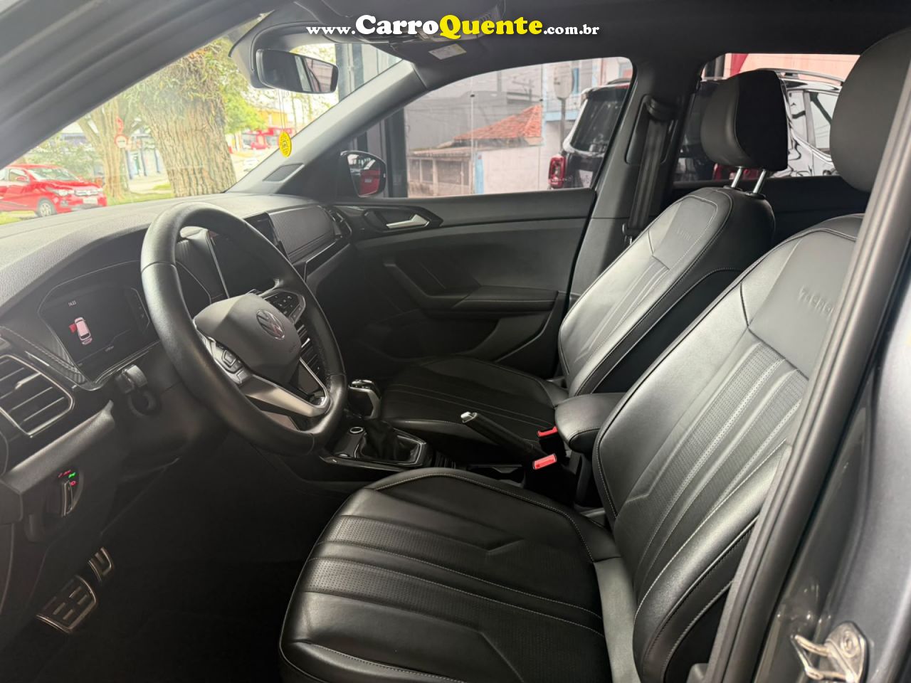 VOLKSWAGEN   T-CROSS HIGHLINE 1.4 TSI FLEX 16V 5P AUT   CINZA 2025 1.4 FLEX - Loja