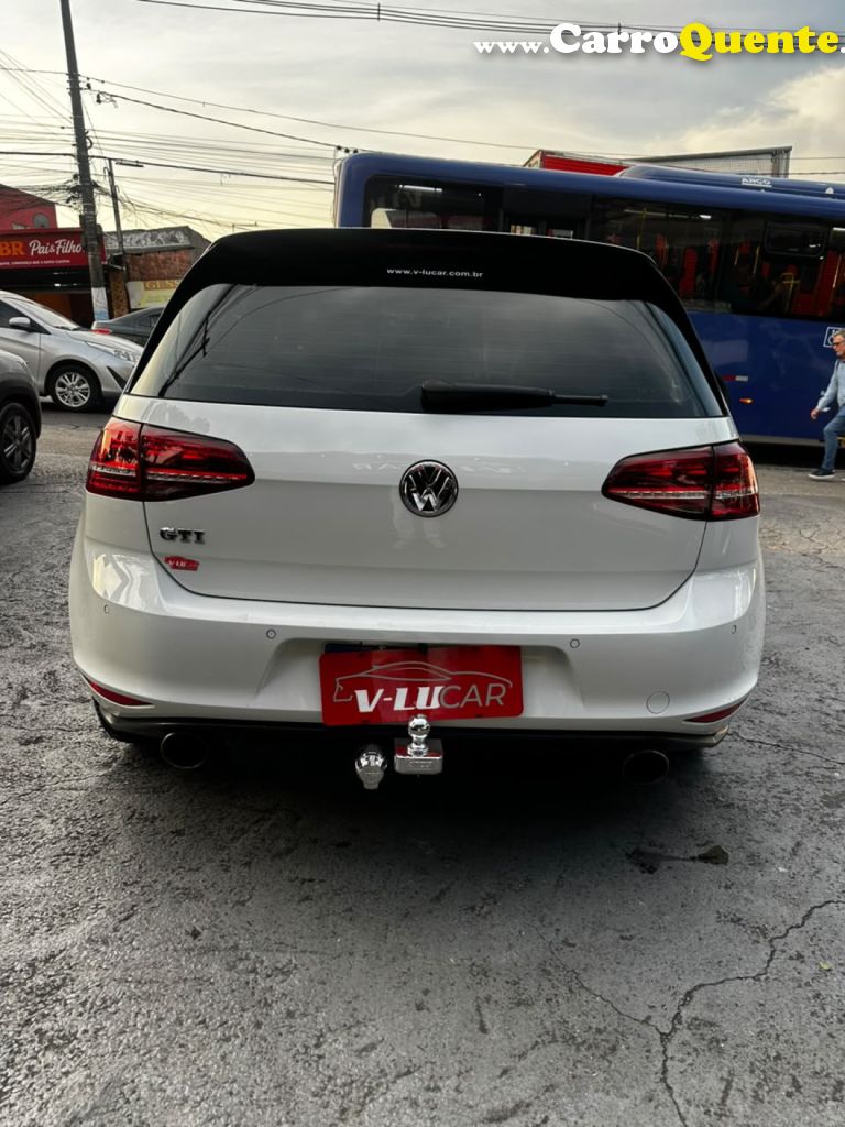 VOLKSWAGEN   GOLF GTI 2.0 TSI 220CV AUT.   BRANCO 2017 2.0 GASOLINA - Loja