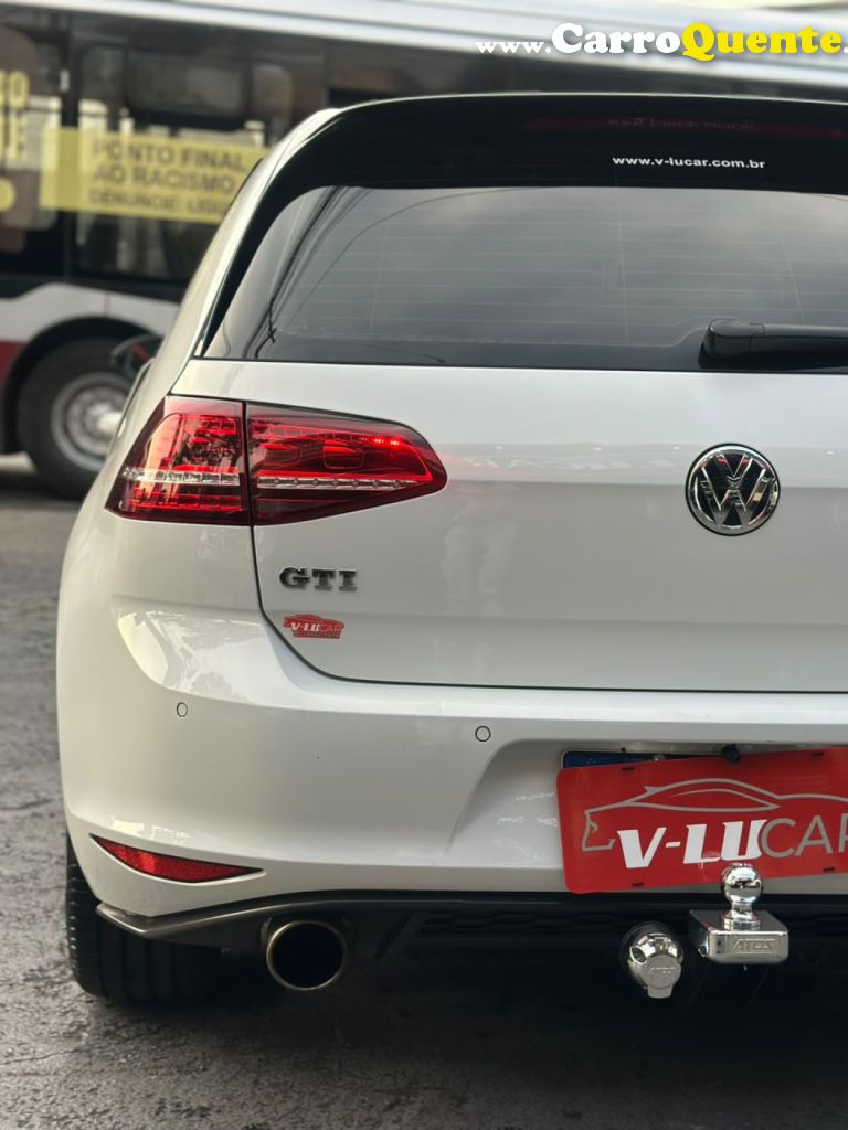 VOLKSWAGEN   GOLF GTI 2.0 TSI 220CV AUT.   BRANCO 2017 2.0 GASOLINA - Loja