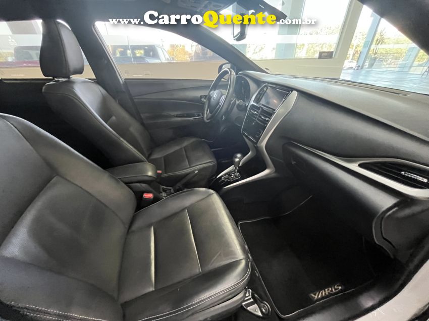 Toyota YARIS 1.5 16V FLEX XLS CONNECT MULTIDRIVE - Loja