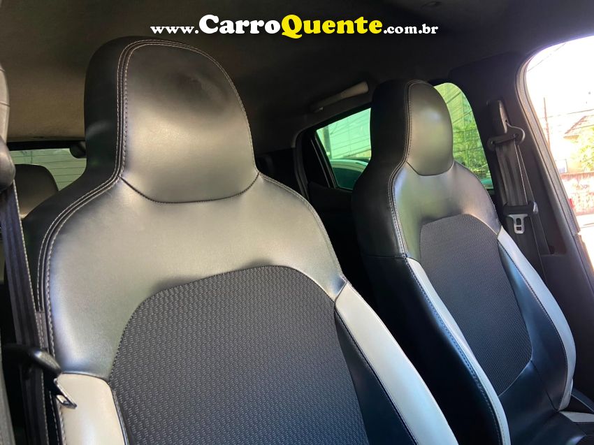 Renault KWID 1.0 12V SCE FLEX INTENSE MANUAL - Loja