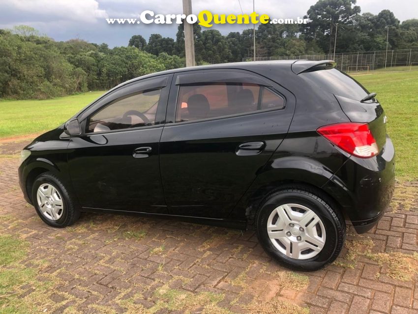 Chevrolet ONIX 1.0 MPFI LT 8V FLEX 4P MANUAL - Loja