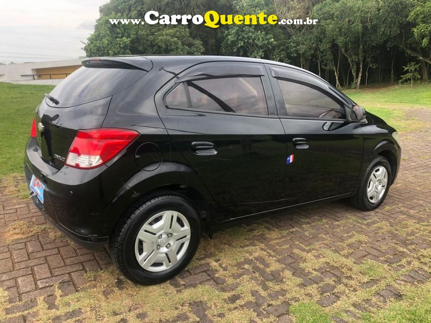 Chevrolet ONIX 1.0 MPFI LT 8V FLEX 4P MANUAL - Loja