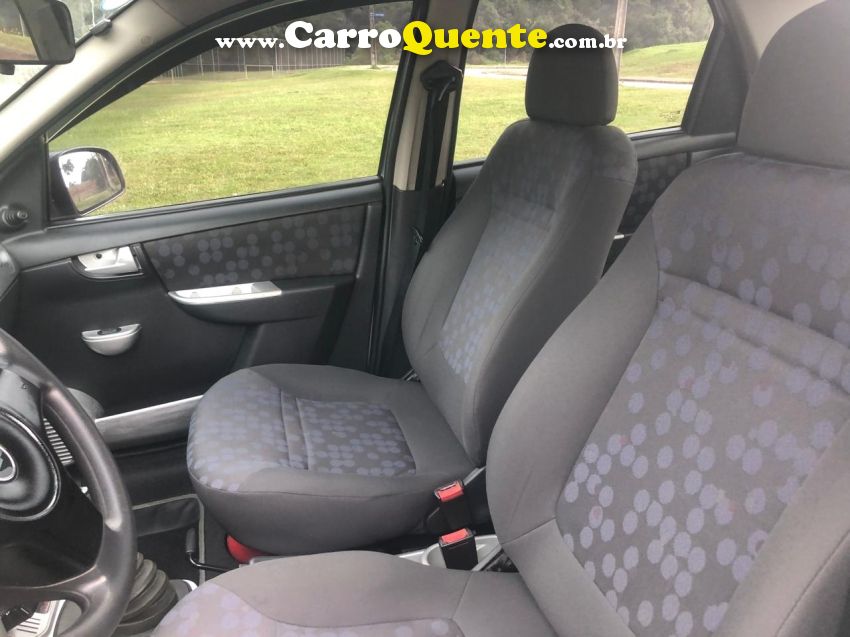 Chevrolet PRISMA 1.0 MPFI VHCE JOY 8V FLEX 4P MANUAL - Loja