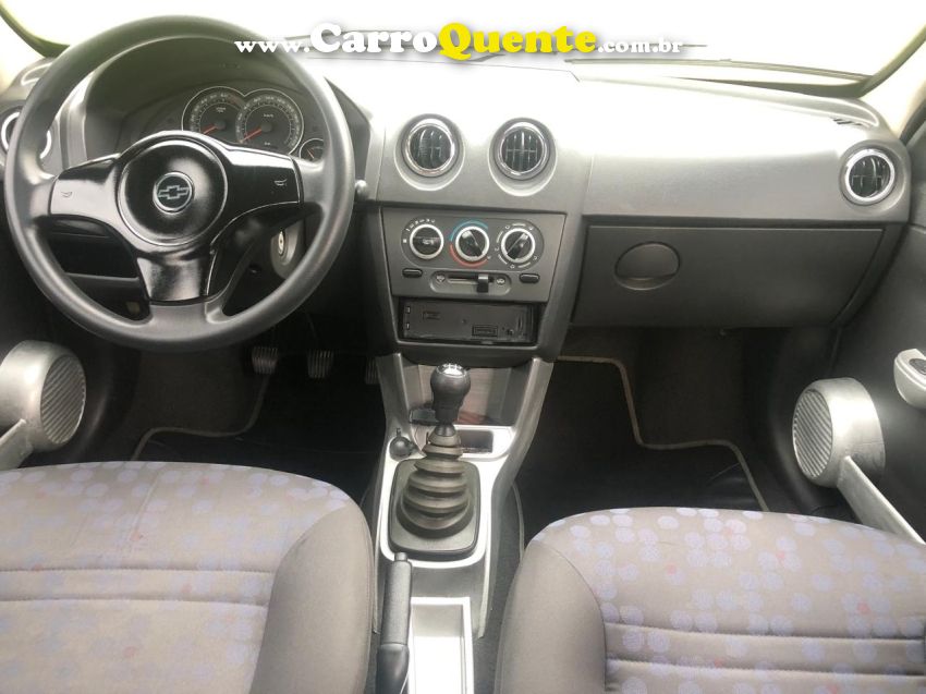 Chevrolet PRISMA 1.0 MPFI VHCE JOY 8V FLEX 4P MANUAL - Loja