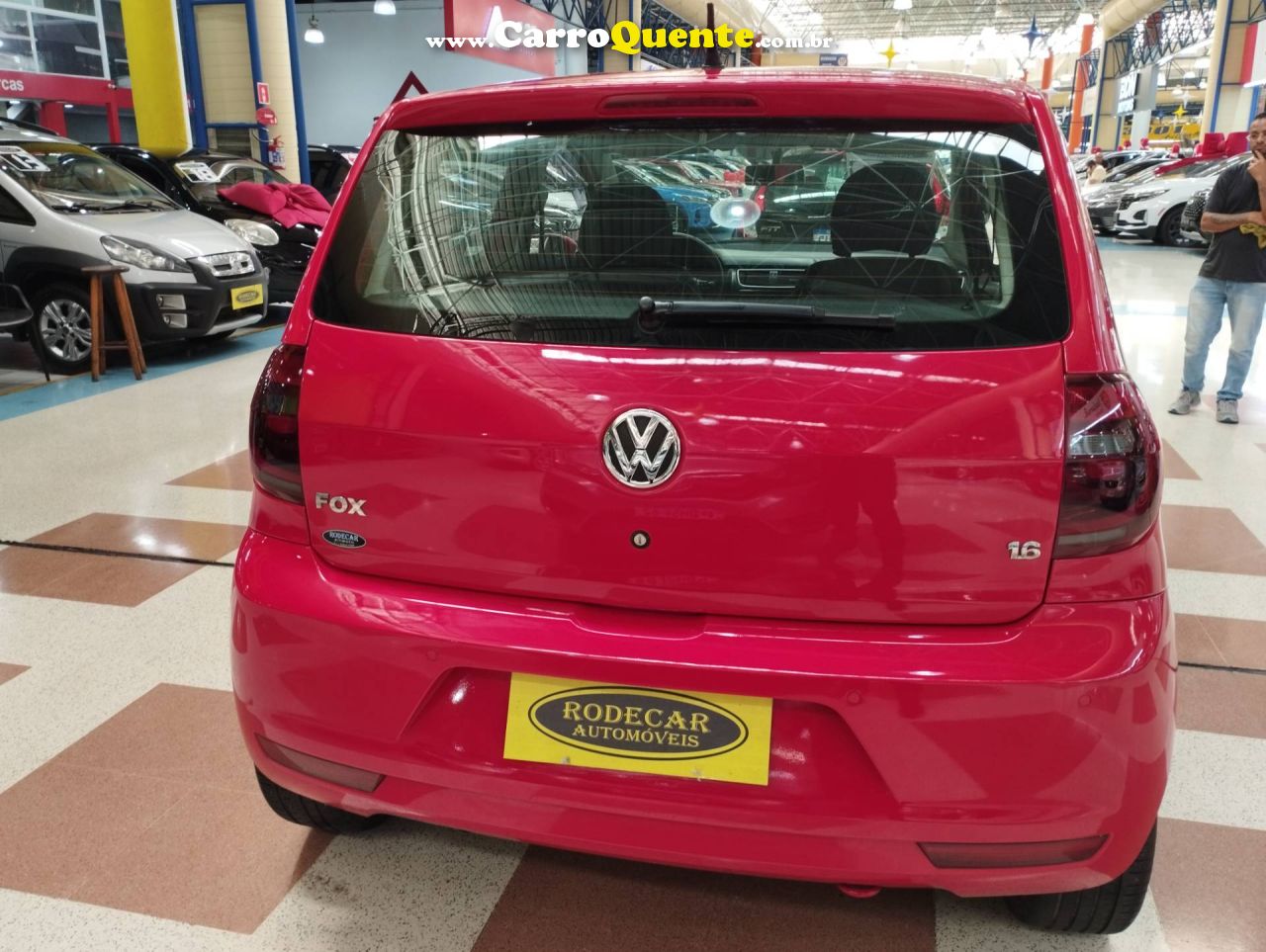 VOLKSWAGEN FOX 1.6 MI 8V 2013 - Loja