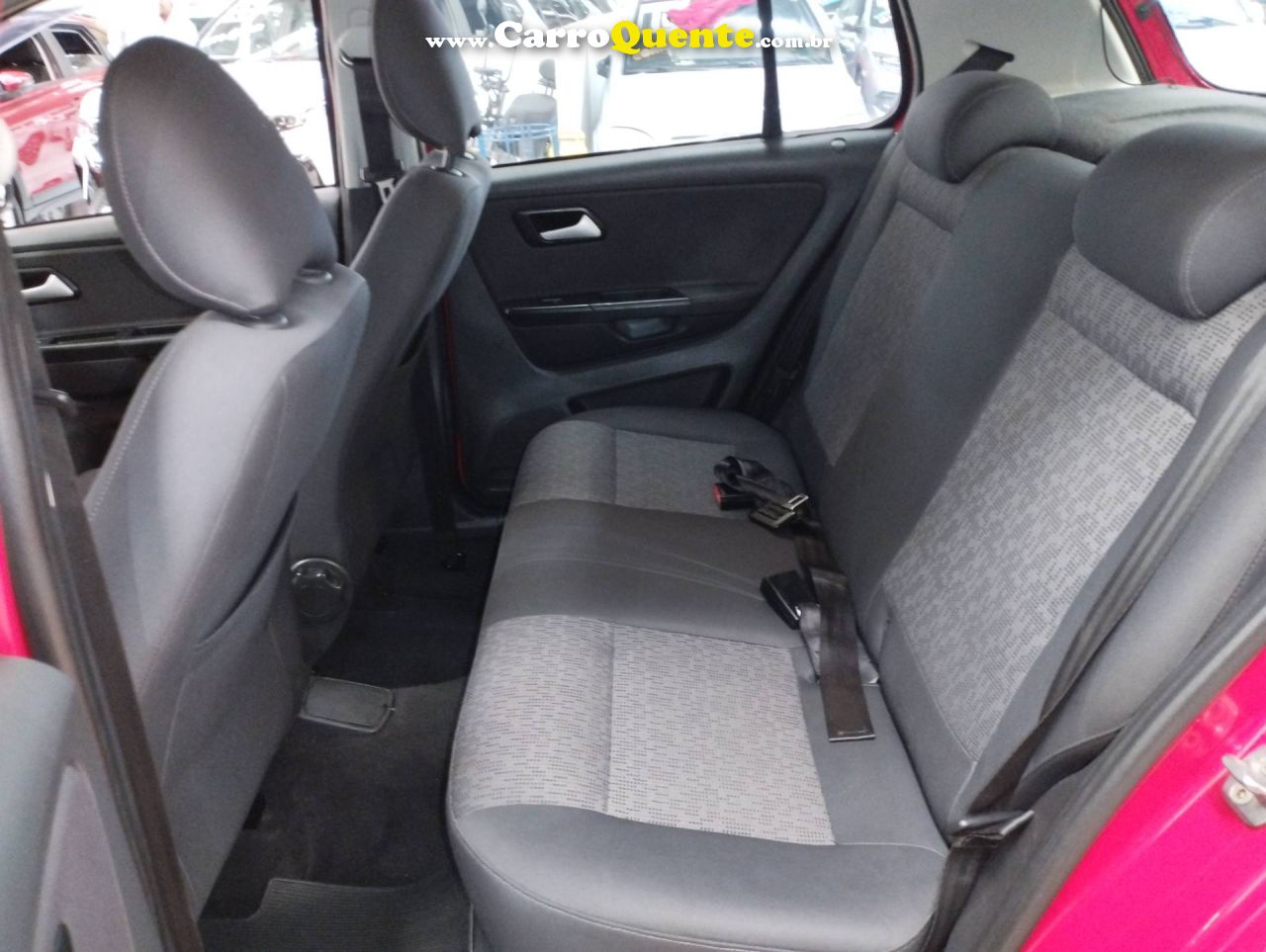 VOLKSWAGEN FOX 1.6 MI 8V 2013 - Loja