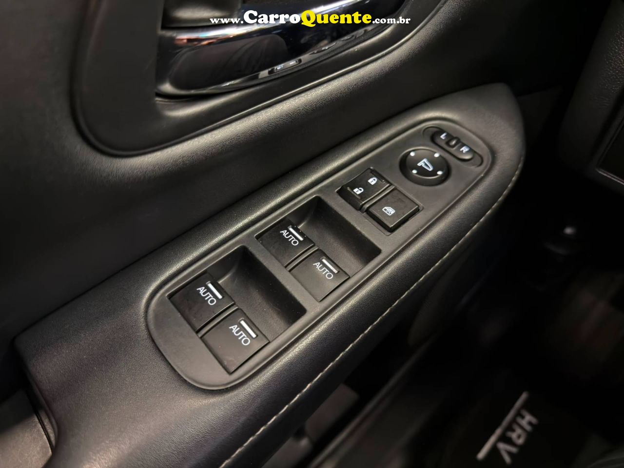 HONDA HR-V 1.8 16V EX 2019 - Loja
