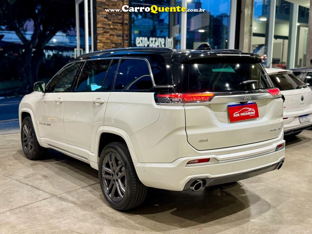 JEEP COMMANDER OVERLAND HURRICANE 2.0 4x4 2025 - Loja
