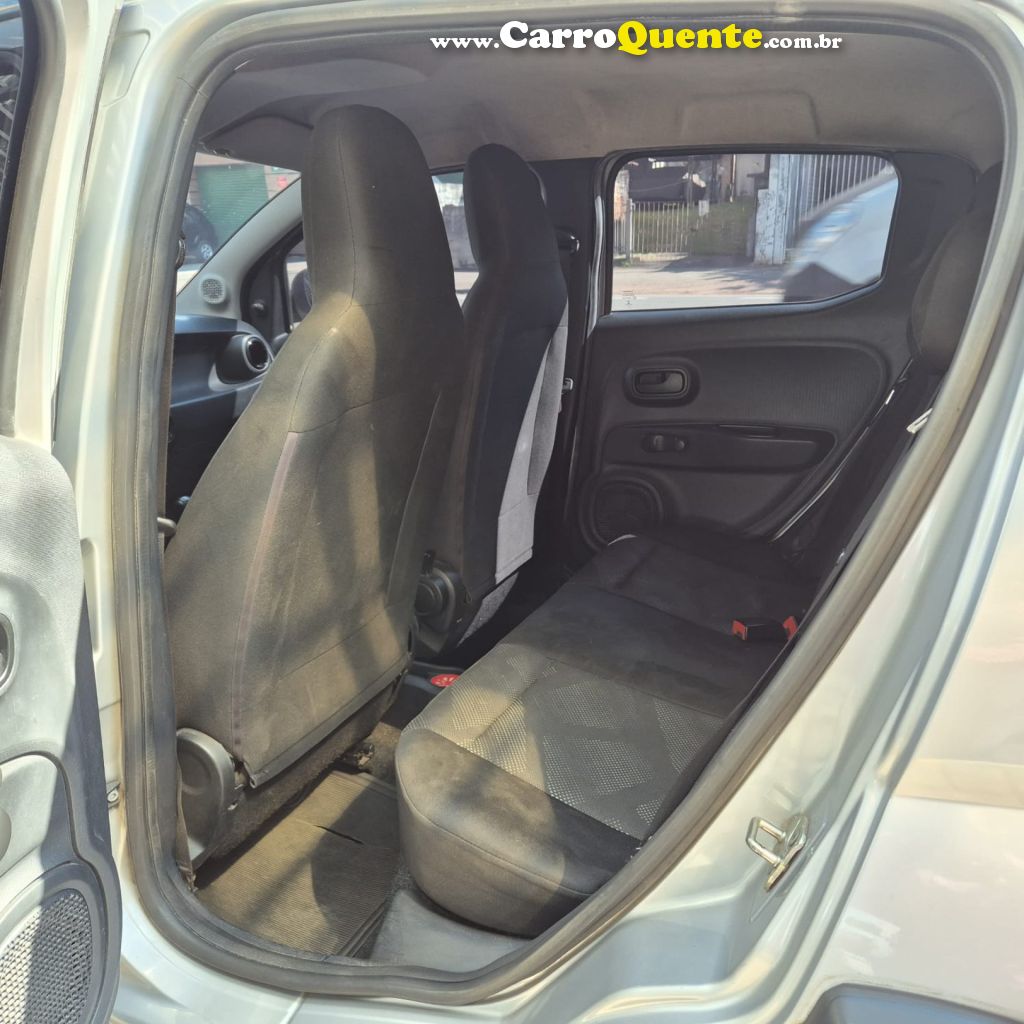 FIAT   MOBI LIKE 1.0 FIRE FLEX 5P.   PRATA 2022 1.0 FLEX - Loja