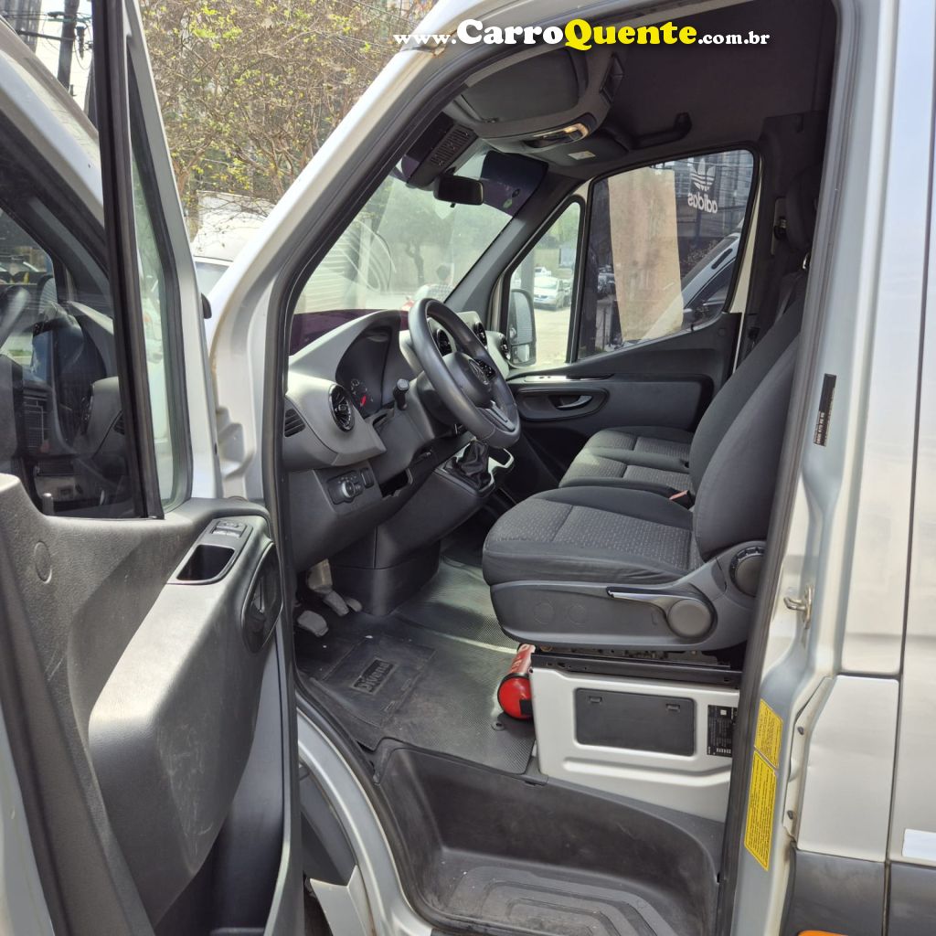 MERCEDES-BENZ   SPRINTER 516 VAN E.L. T.A. 18L 2.2 DIES.   PRATA 2022 2.2 DIESEL - Loja