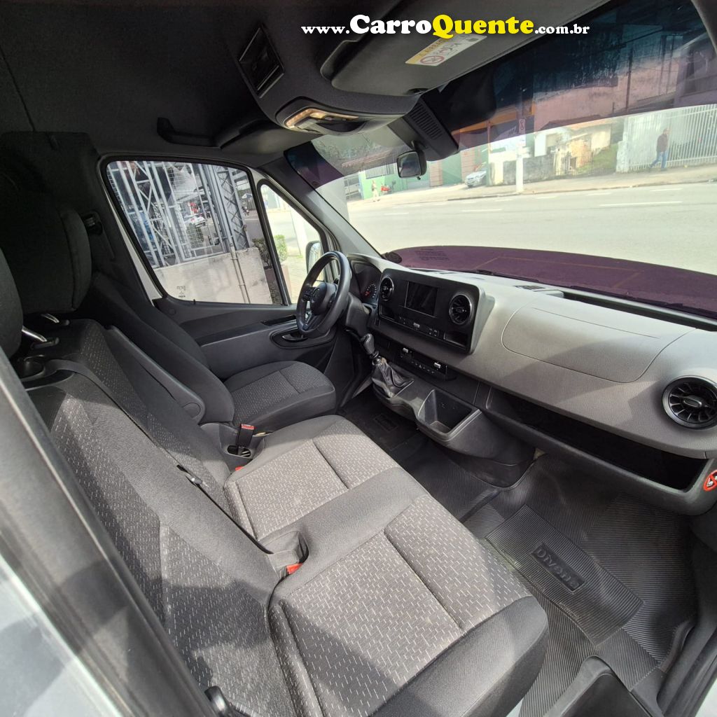 MERCEDES-BENZ   SPRINTER 516 VAN E.L. T.A. 18L 2.2 DIES.   PRATA 2022 2.2 DIESEL - Loja
