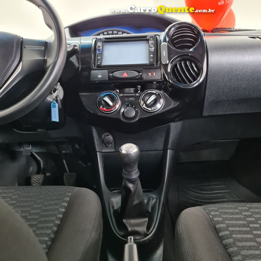 TOYOTA   ETIOS X 1.3 FLEX 16V 5P MEC.   BRANCO 2015 1.3 FLEX - Loja